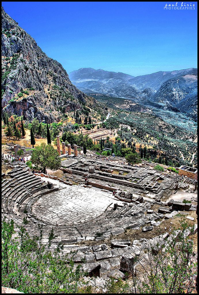 delphi archaeological site hours